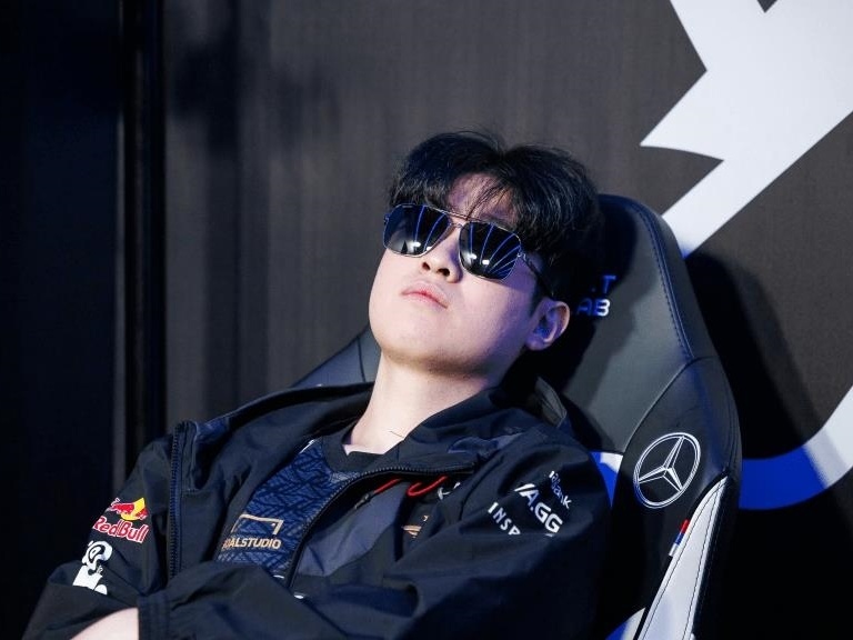 TES翻盘EG，Gumayusi极限生还后反打鏖战多局半决赛，成为赛场最大亮点的简单介绍