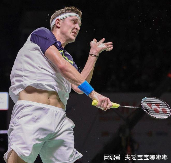 中国队险胜日本队,安赛龙点燃赛场 中国队险胜日本队,安赛龙点燃赛场