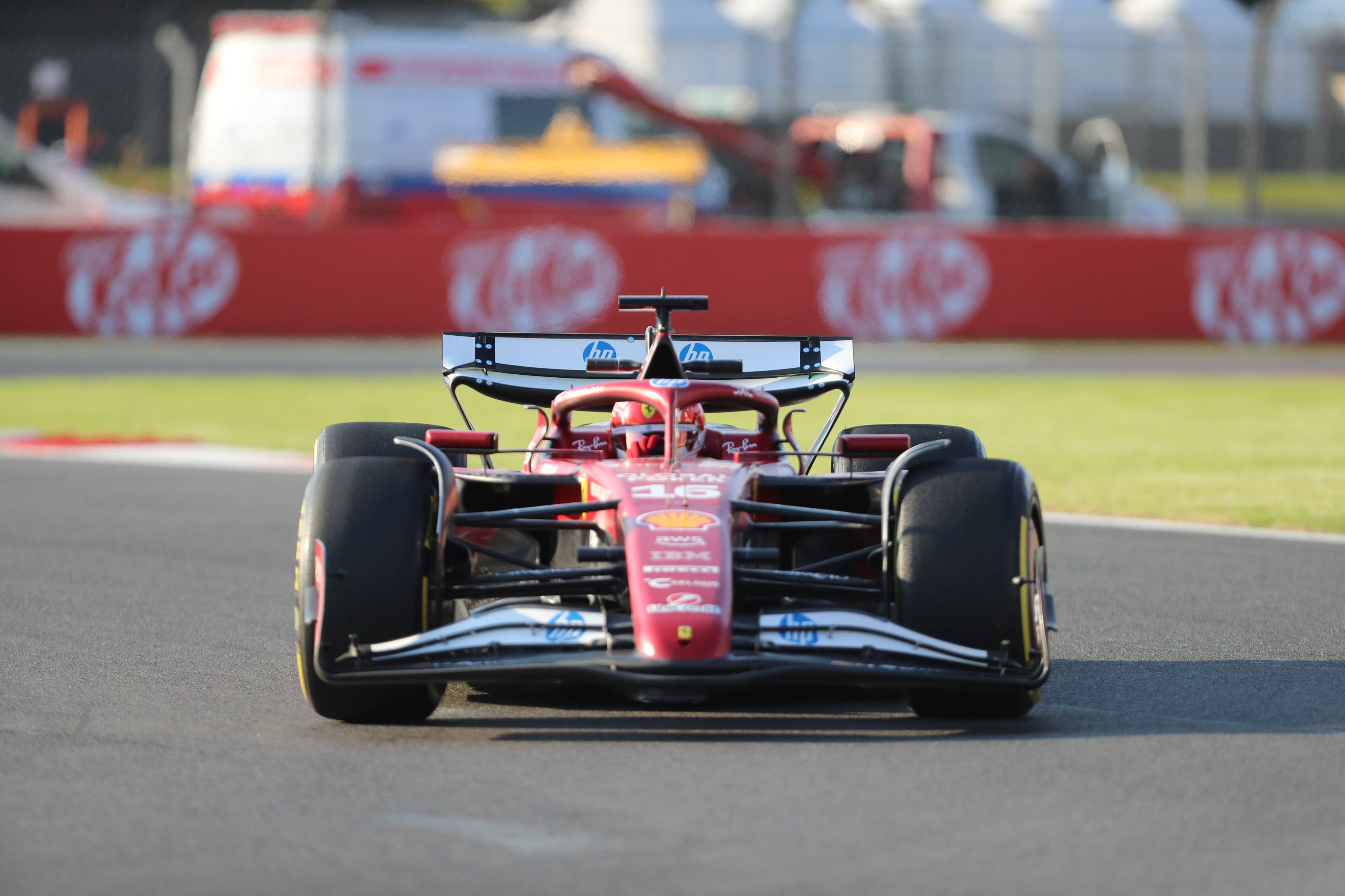 开云体育下载-关于阿斯顿马丁翻盘红牛二队，汉密尔顿关键制胜的信息