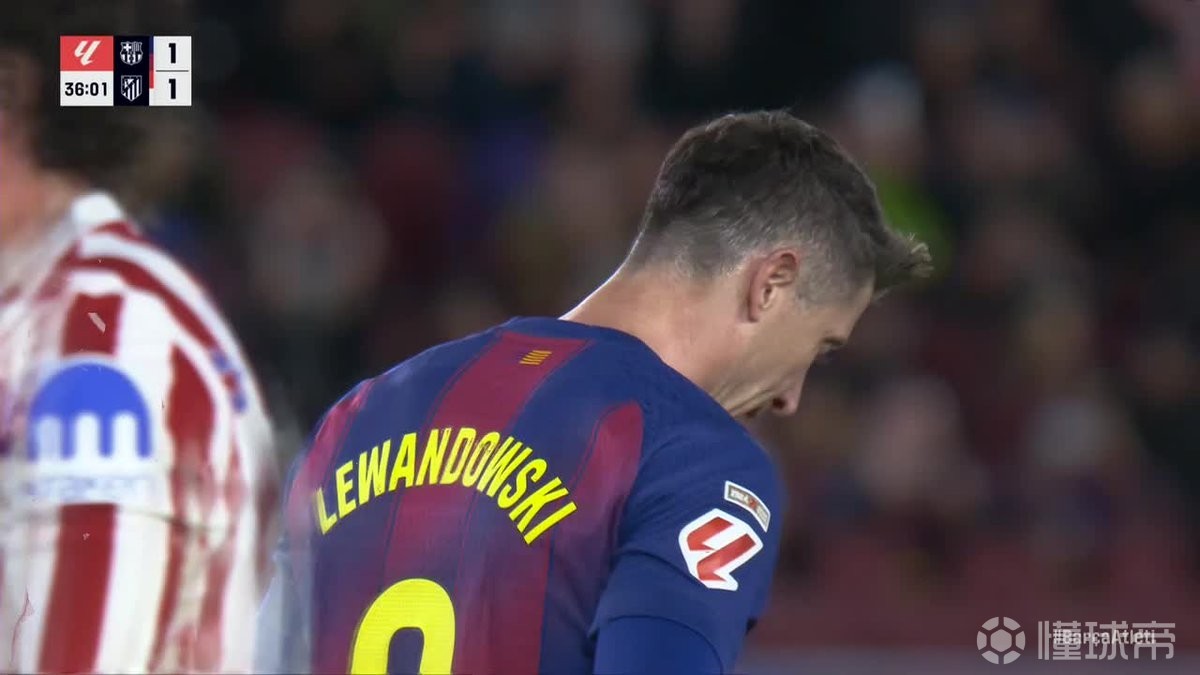 开云体育在线-马德里竞技横扫那不勒斯，莱万点燃赛场