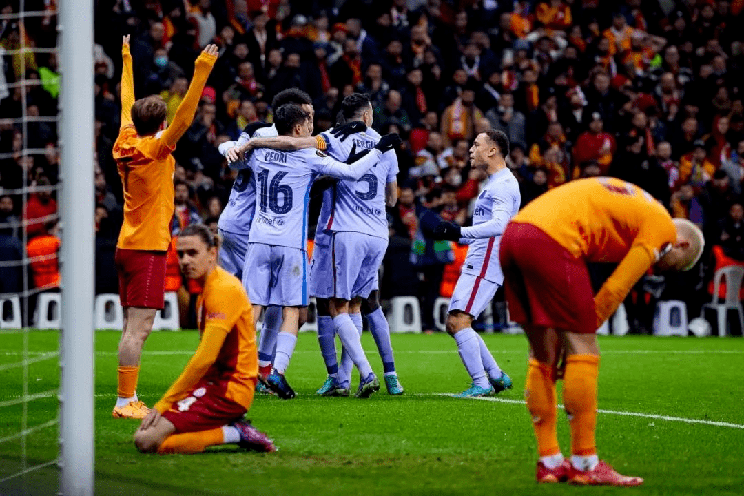 开云体育下载-红牛二队逆转哈斯车队，拉塞尔带队取胜