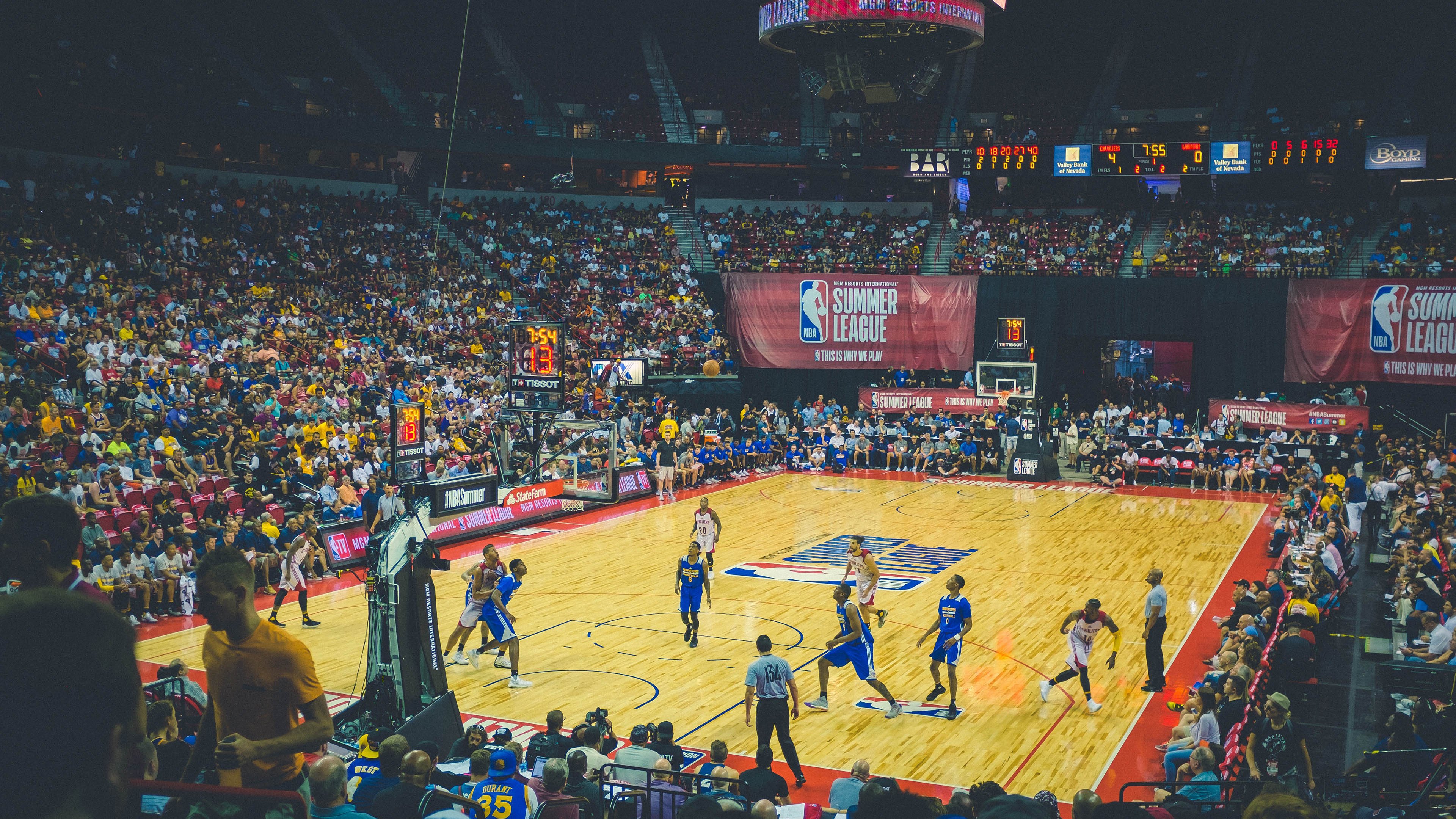 新王登基还是黑马搅局?福克斯西决封神夜,开拓者暗渡陈仓掀翻奇才